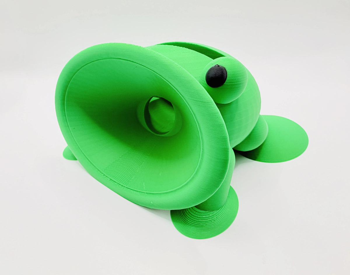Frog phone stand detail