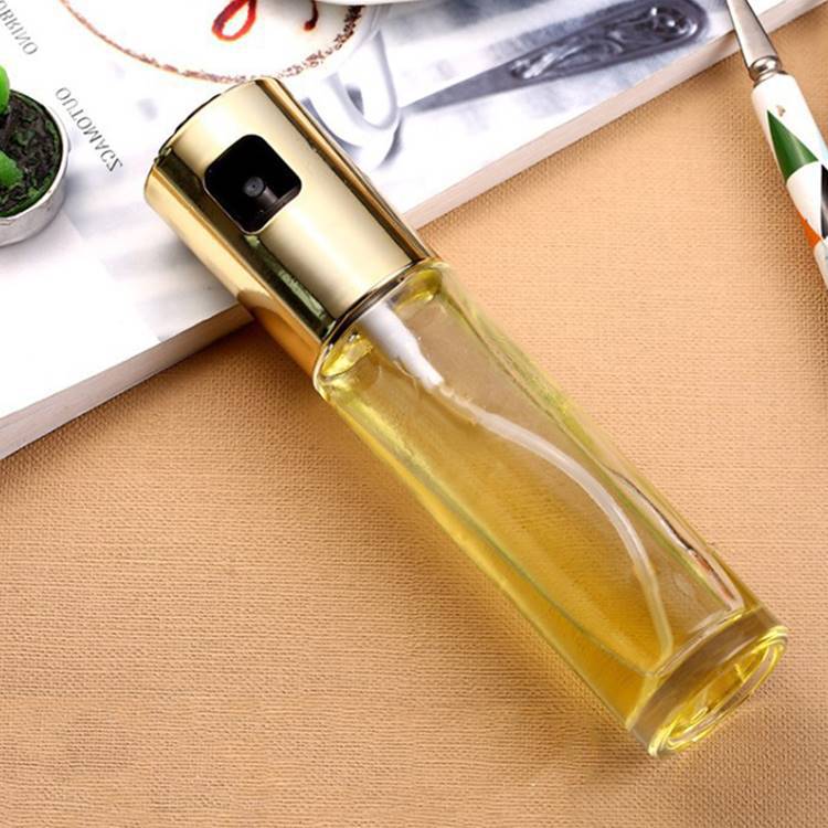 Glass oil sprayer with silver pump top